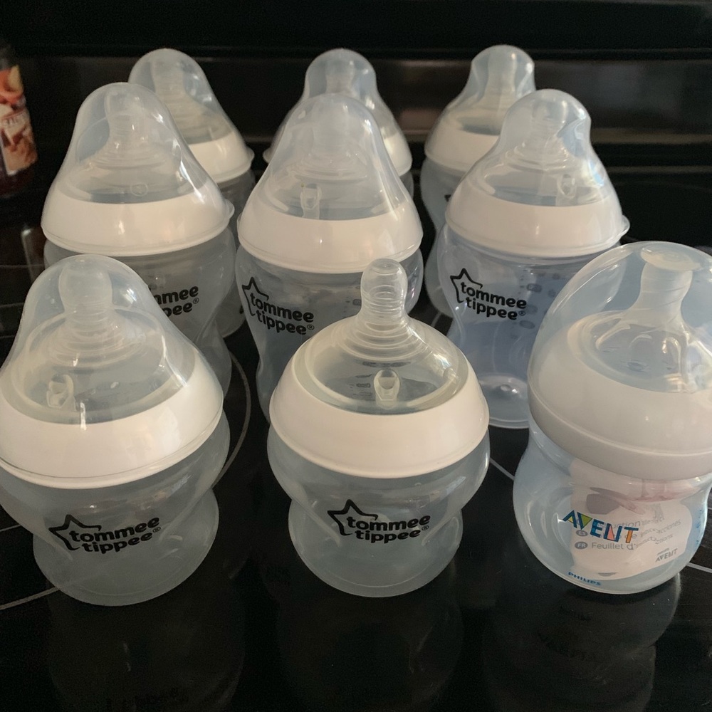 8 Tommee Tippee bottles